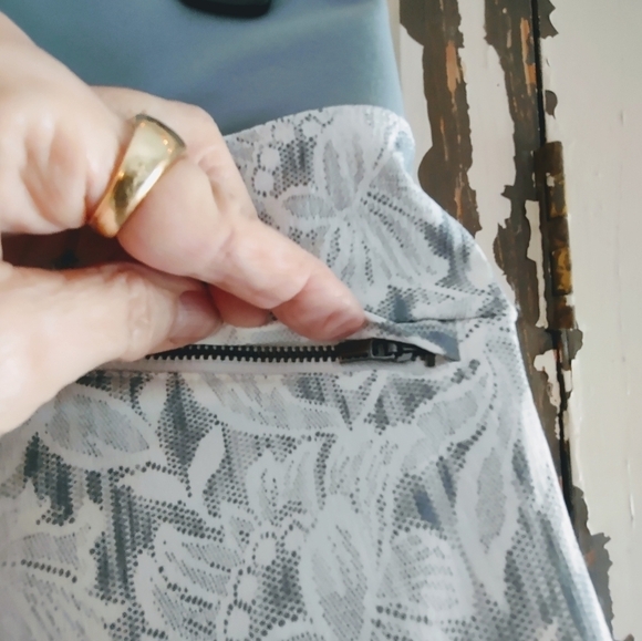 ATHLETA TREKKIE NORTH SHORT 20 NWOT - Picture 6 of 13